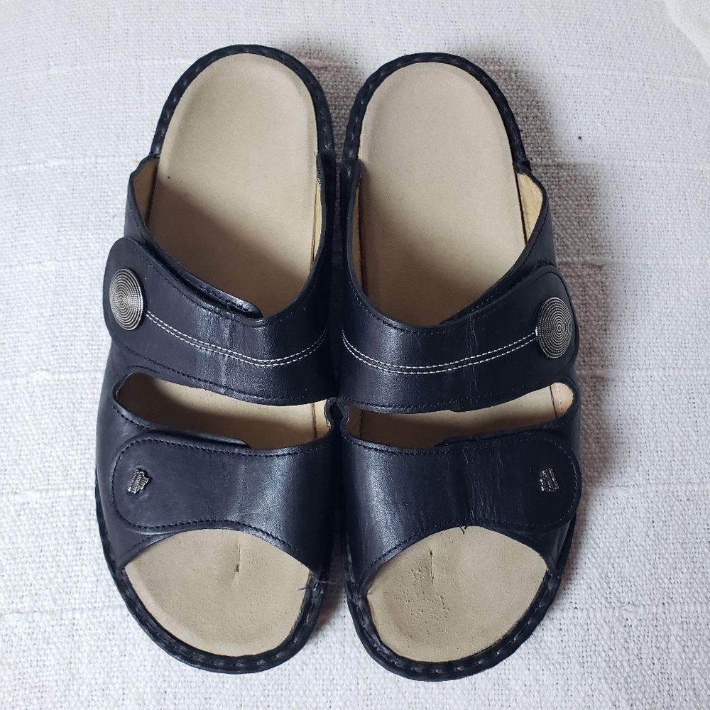 Black Leather Finn Comfort Slide Sandals